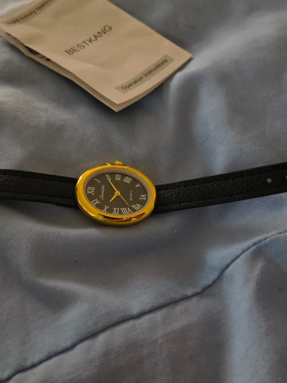 Women's Oval Quartz Watch